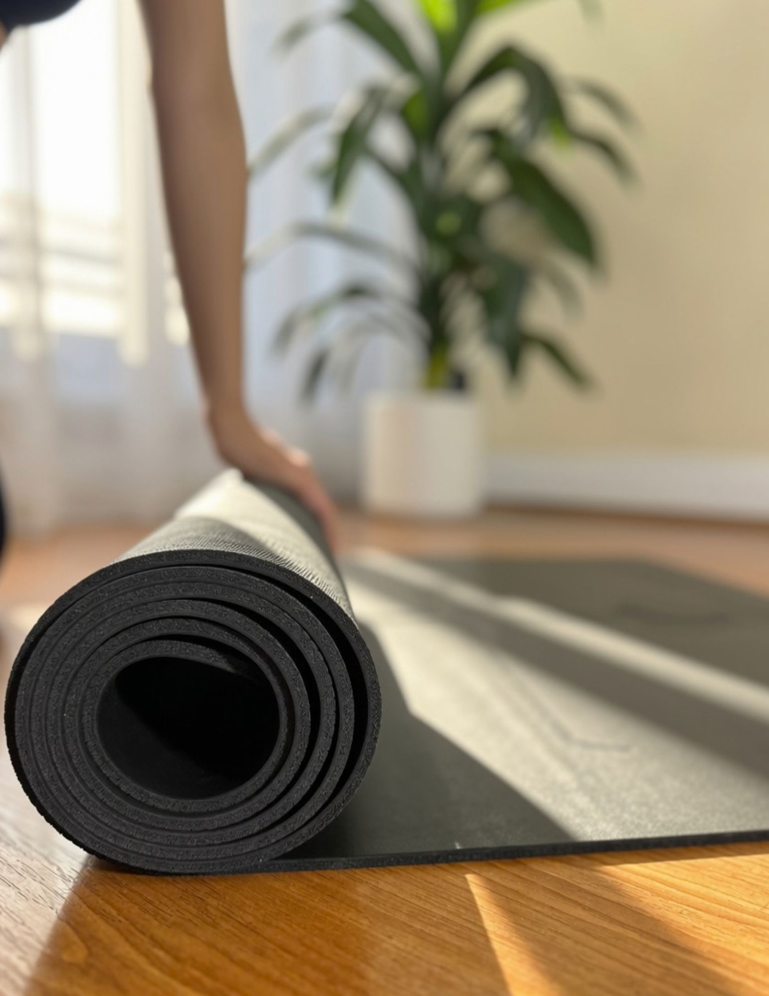 Colchoneta preparada para una práctica de Pilates